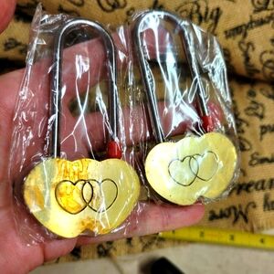 Lot of 2 love locks still in plastic